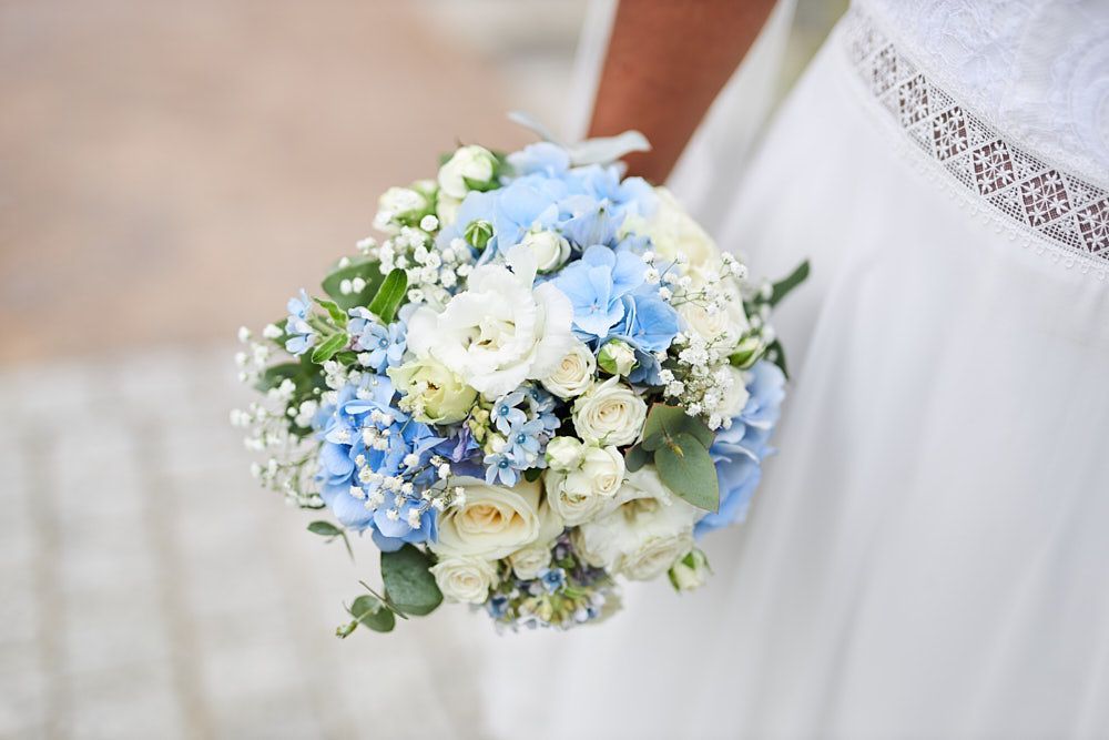 Bouquet de mariée bleu et blanc de Philippine